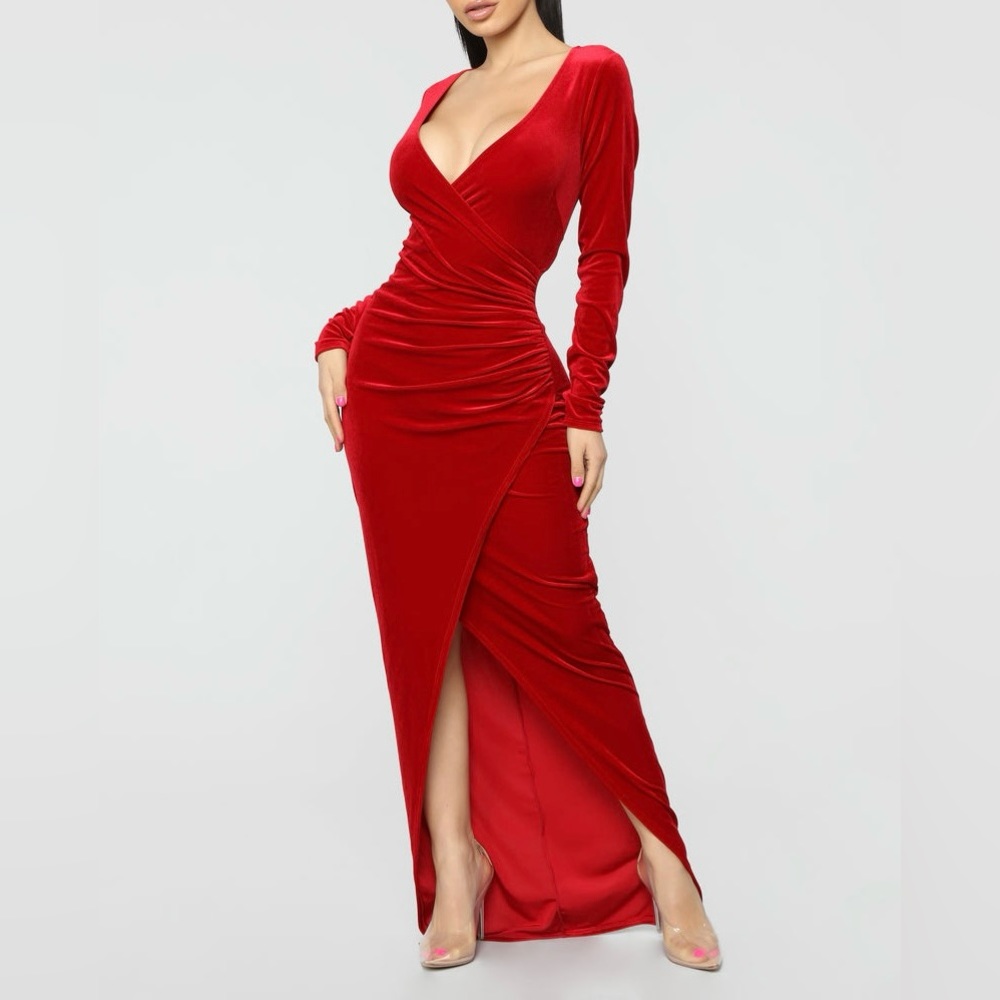 Velvet Maxi Gown in Red Size XS